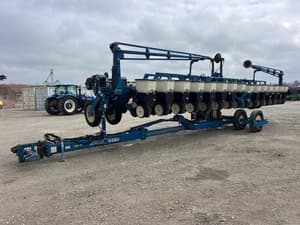 2005 Kinze 3650 Image