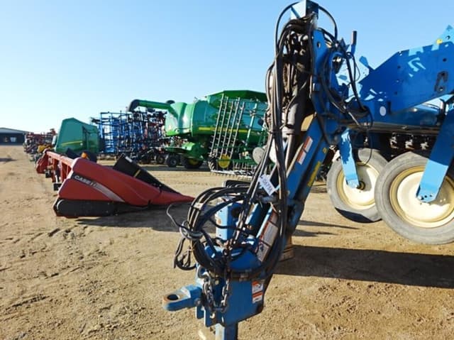 Image of Kinze 3700 equipment image 4