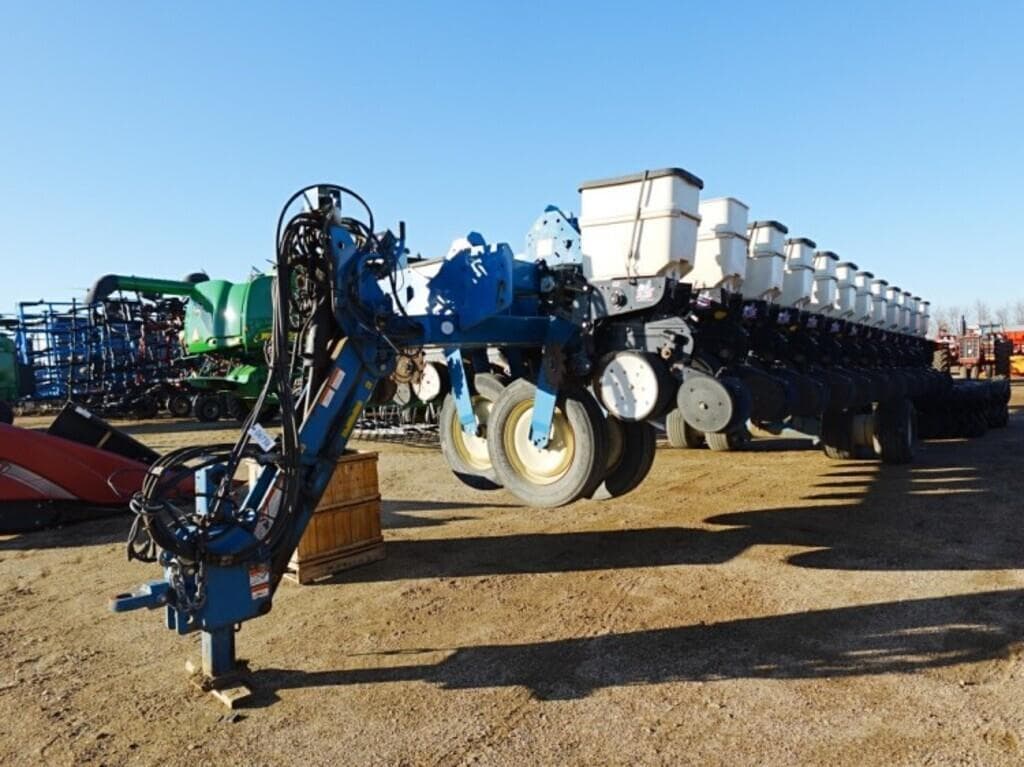 Image of Kinze 3700 Primary image