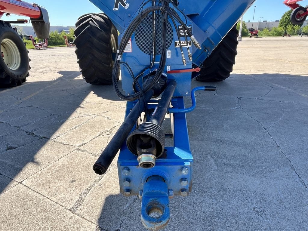 2005 Kinze 840 Equipment Image0
