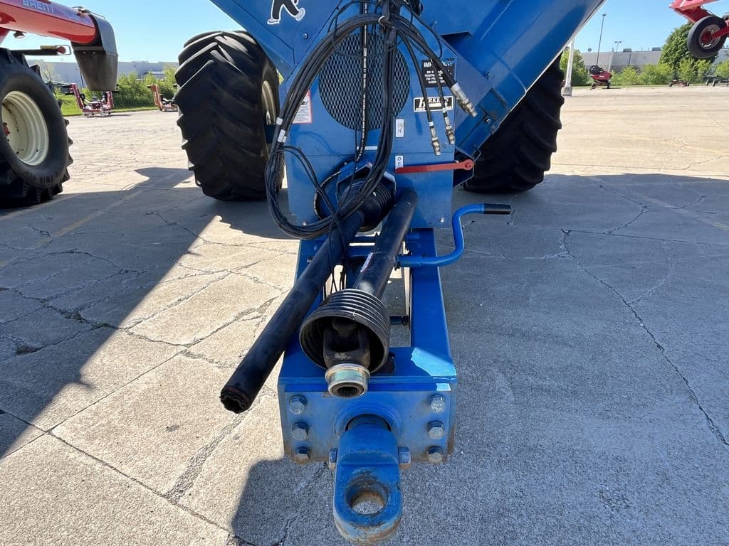Image of Kinze 840 Image 0