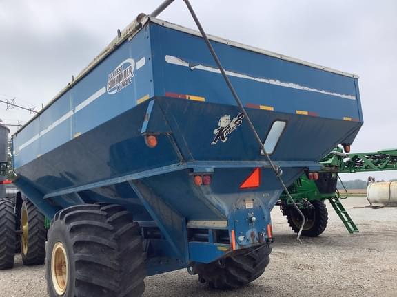 Image of Kinze 850 equipment image 3