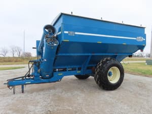 2005 Kinze 850 Image