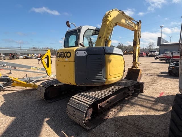 Image of Kobelco SK70SR equipment image 2