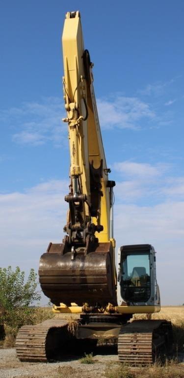 Image of Kobelco SK330LC equipment image 3