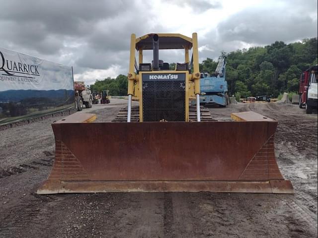 Image of Komatsu D65EX-15 equipment image 1
