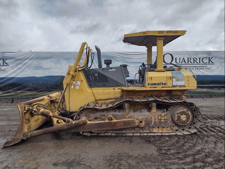 Image of Komatsu D65EX-15 Primary image