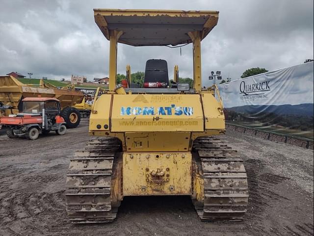 Image of Komatsu D65EX-15 equipment image 3