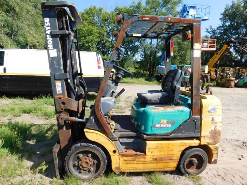 Image of Komatsu FG25ST-14 Primary image