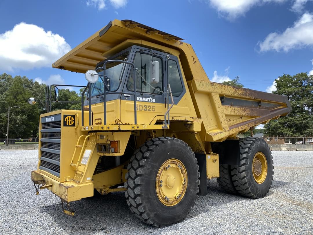 Image of Komatsu HD325 Primary image