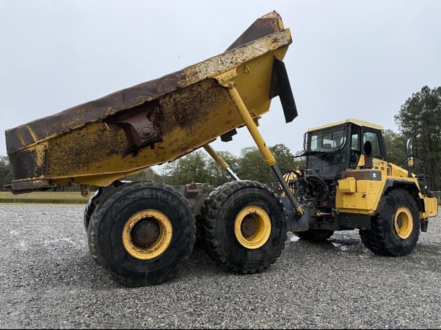 Image of Komatsu HM400-1 equipment image 3