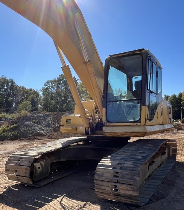 Image of Komatsu PC 220LC equipment image 4