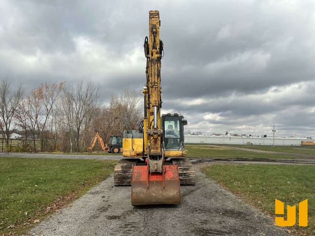 Image of Komatsu PC228USLC-3 equipment image 1