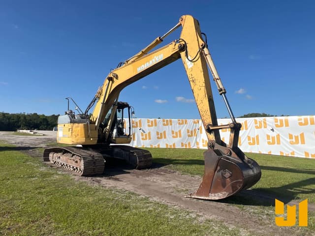 Image of Komatsu PC228USLC-3N0 equipment image 2