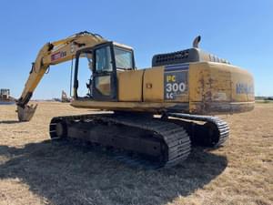 2005 Komatsu PC300LC Image