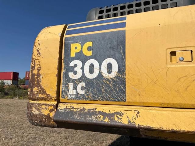 Image of Komatsu PC300LC equipment image 3