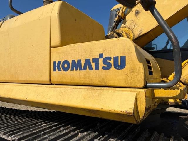 Image of Komatsu PC300LC equipment image 2