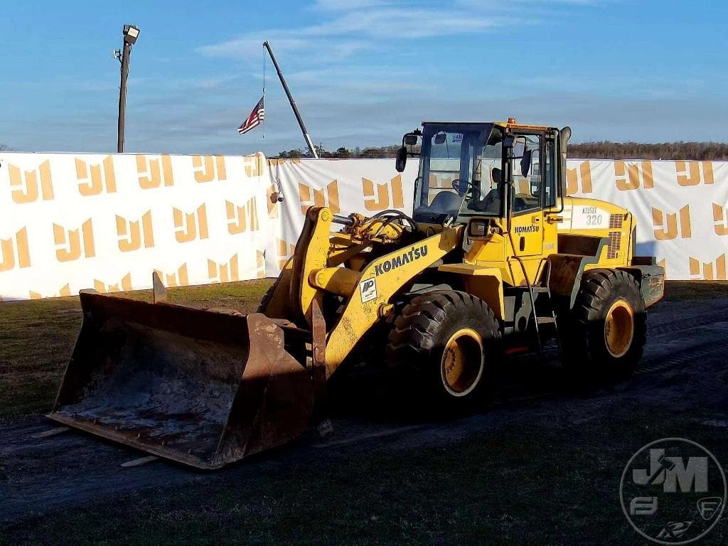 Image of Komatsu WA320-5L Primary image