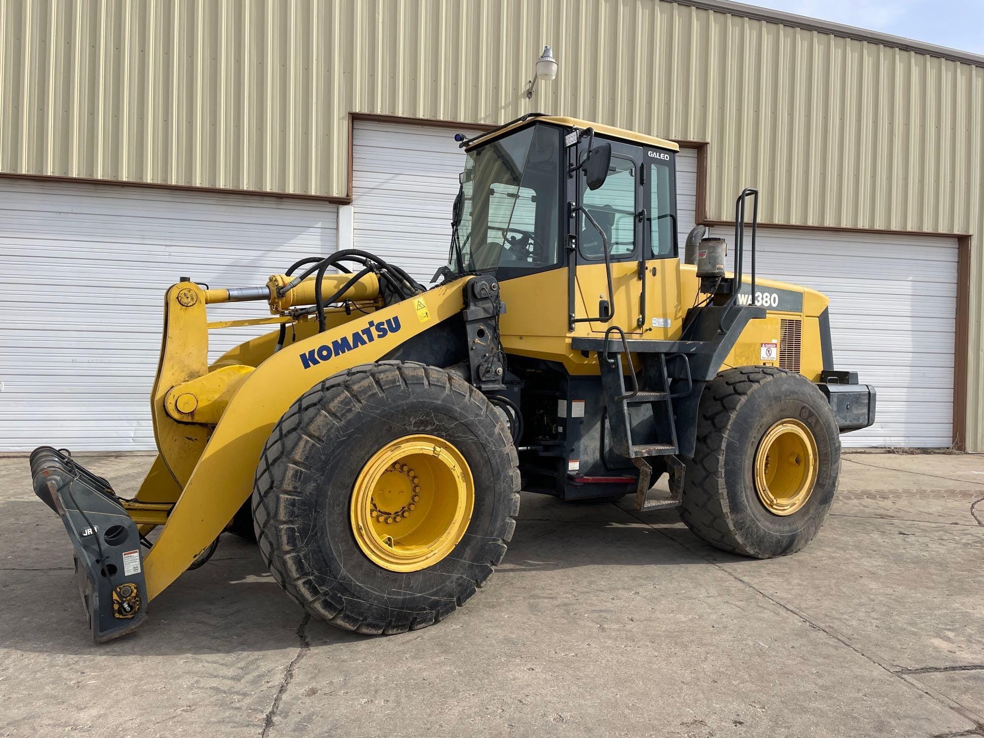 Main image Komatsu WA380