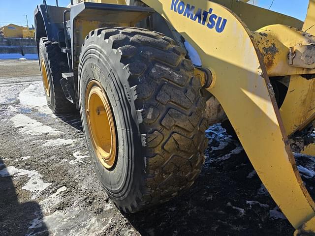 Image of Komatsu WA380 equipment image 3