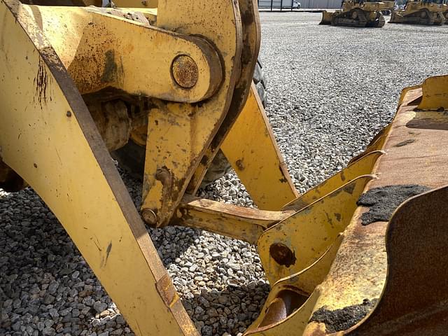 Image of Komatsu WA450-5L equipment image 4