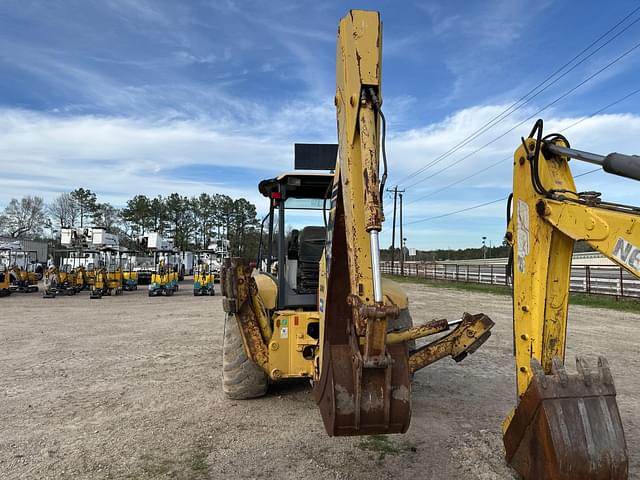 Image of Komatsu WB140-2 equipment image 4