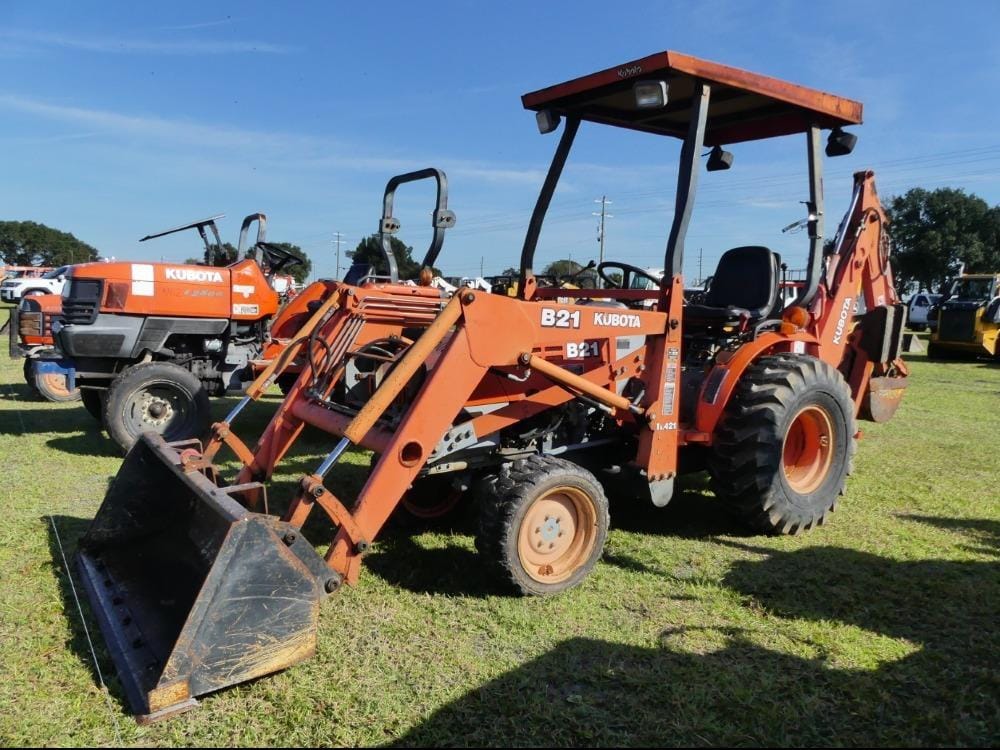 2005 Kubota B21 Equipment Image0
