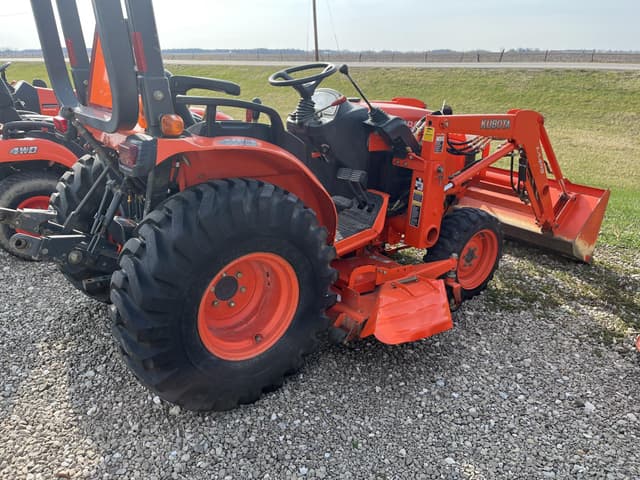 Image of Kubota B3030HSD equipment image 2