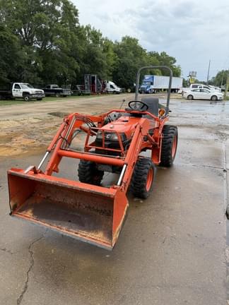 Main image Kubota B7510