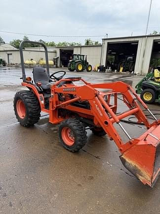 Image of Kubota B7510 equipment image 2