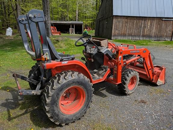 Image of Kubota B7610 Primary image