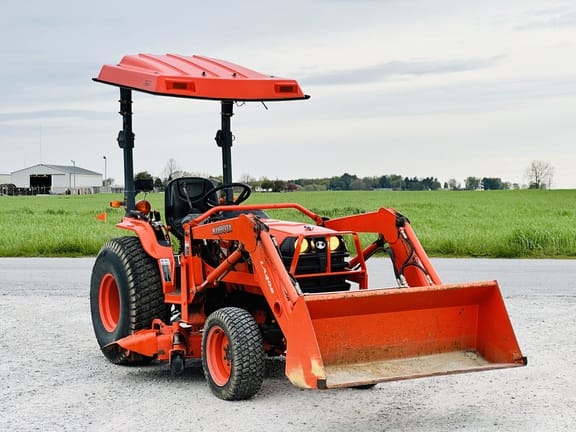 2005 Kubota B7800 Equipment Image0