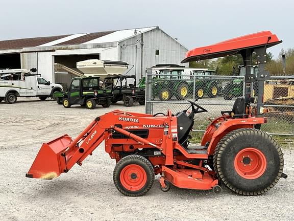 Image of Kubota B7800 equipment image 3