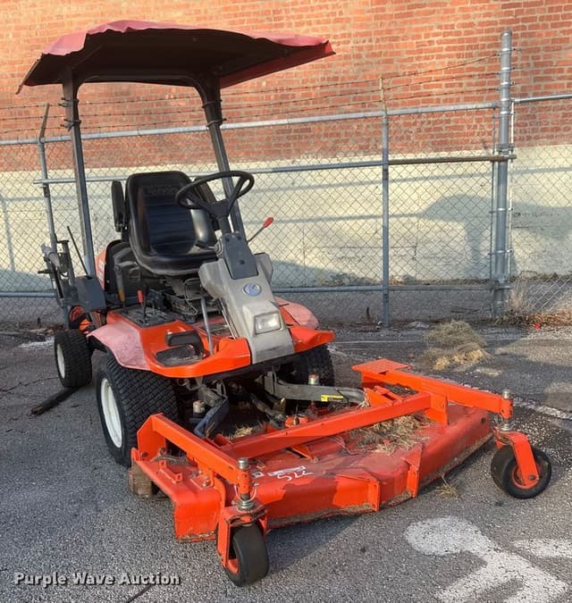 Image of Kubota F2560 equipment image 2