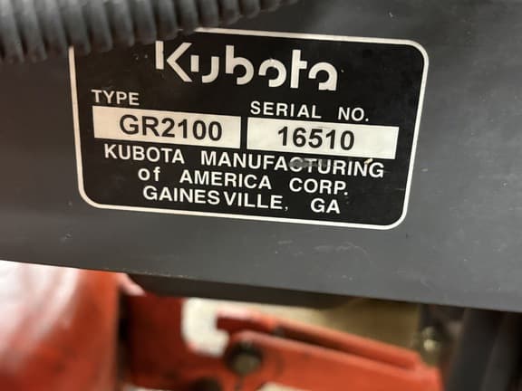 Image of Kubota GR2100 equipment image 2