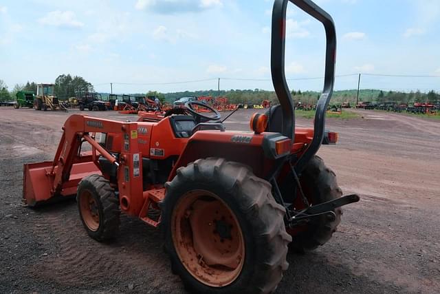 Image of Kubota L2800 equipment image 2