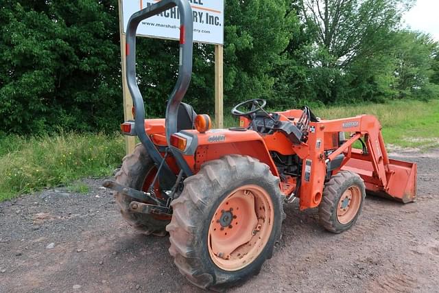 Image of Kubota L2800 equipment image 1