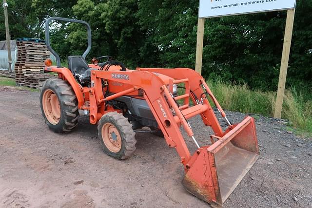 Image of Kubota L2800 equipment image 4