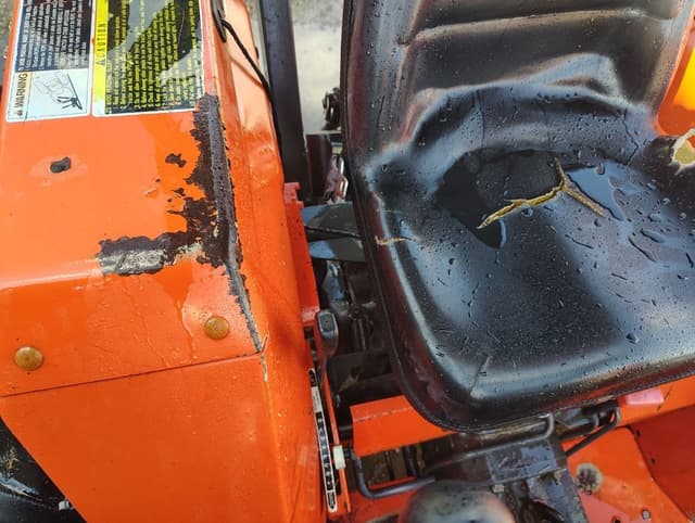 Image of Kubota L3000DT equipment image 3
