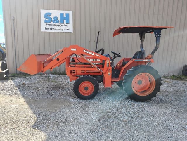 Image of Kubota L3000DT equipment image 2