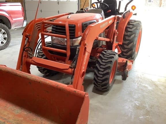 Main image Kubota L3130