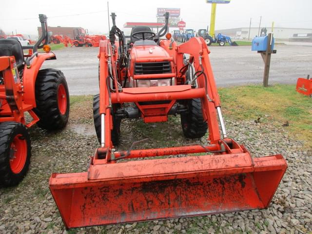 Image of Kubota L3130 equipment image 1
