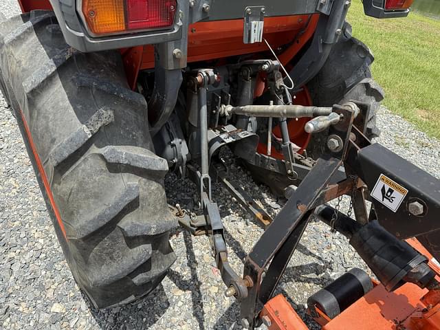 Image of Kubota L3130 equipment image 4
