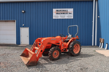 Main image Kubota L3400