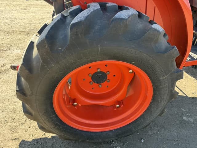 Image of Kubota L3430 equipment image 4