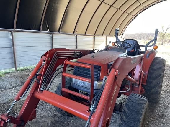 Image of Kubota L3830 equipment image 1
