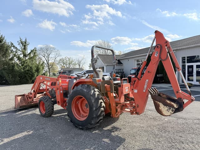 Image of Kubota L4330 equipment image 2