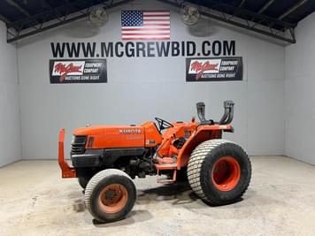 Main image Kubota L4400