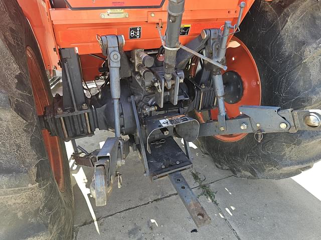 Image of Kubota M4900 equipment image 4