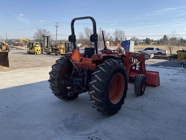 Image of Kubota M5700 equipment image 3